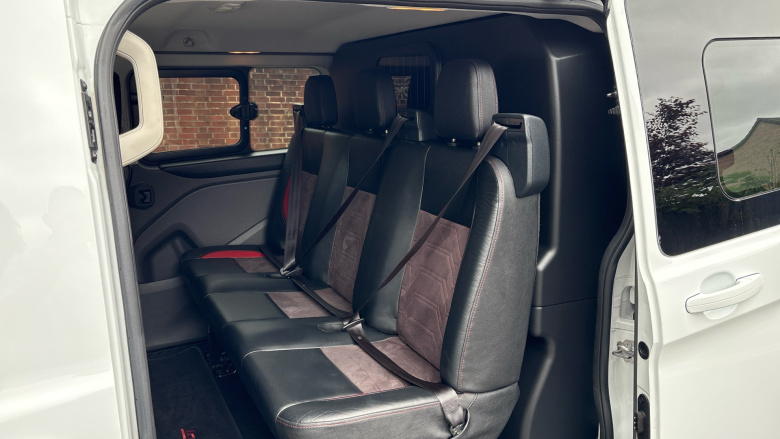 Ford Transit Custom 300 L2 Diesel Fwd 2.0 EcoBlue 170ps Low Roof D/Cab Limited Van Auto